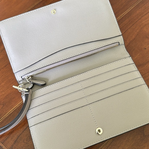 Kate Spade Wristlet Wallet Tan - Picture 4 of 8